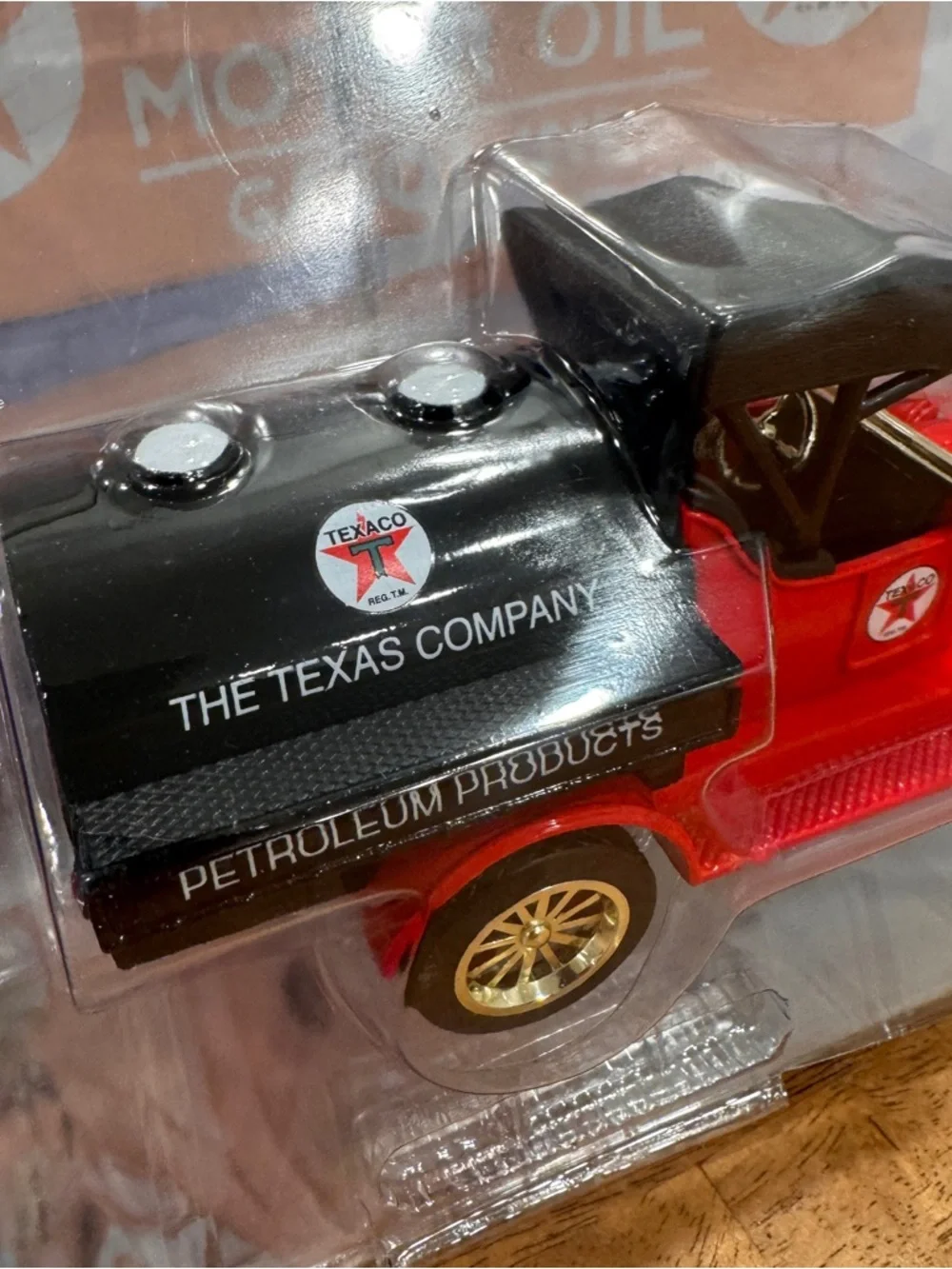Vintage Tonka 1918 Ford Model T Runabout Wayne Gas Pump Coin Bank New